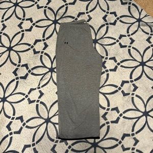 Under armour Capri pants.